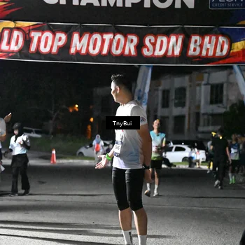 Runner Photo 7678885