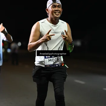 Runner Photo 7678887