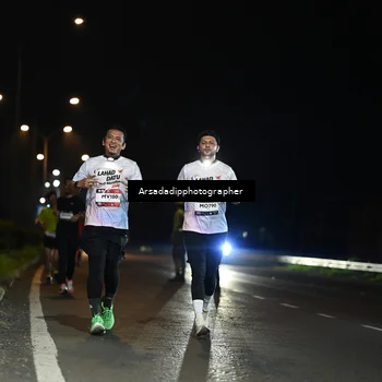 Runner Photo 7678889
