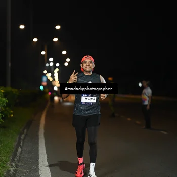 Runner Photo 7678911