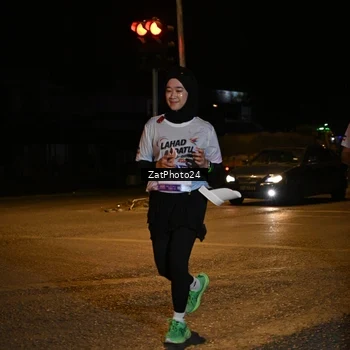 Runner Photo 7678942