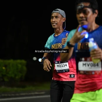 Runner Photo 7678969