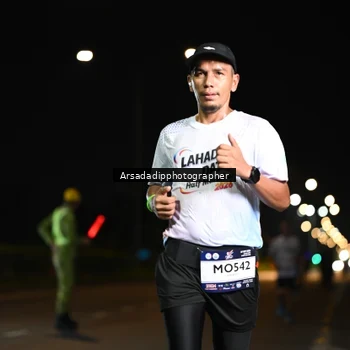 Runner Photo 7678994