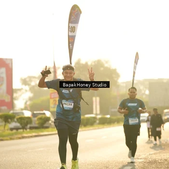 Runner Photo 7679033