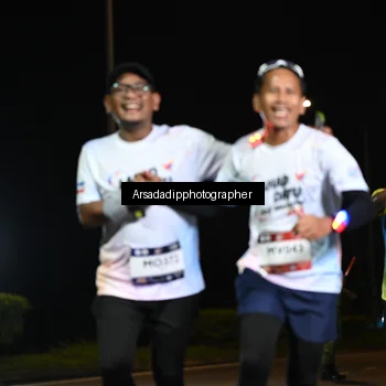 Runner Photo 7679039