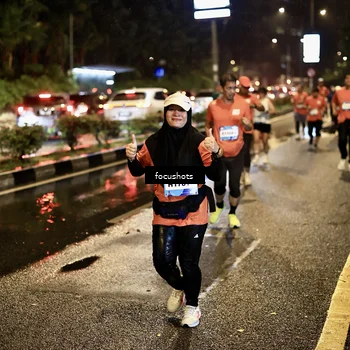 Runner Photo 7679049