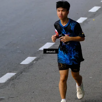Runner Photo 7679050