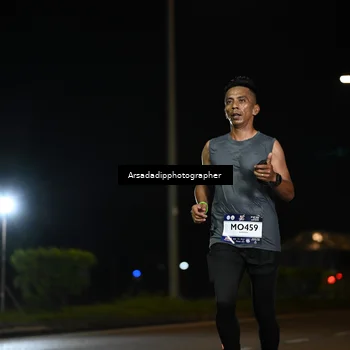 Runner Photo 7679058