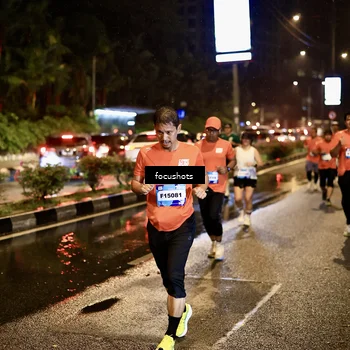 Runner Photo 7679072