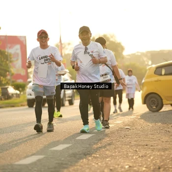 Runner Photo 7679074