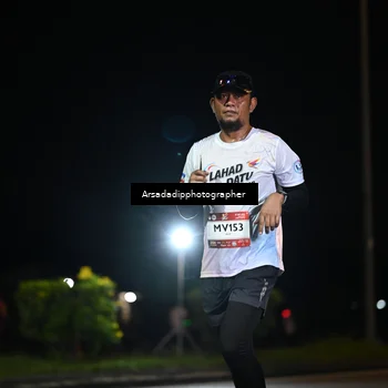 Runner Photo 7679098