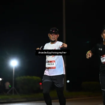 Runner Photo 7679099