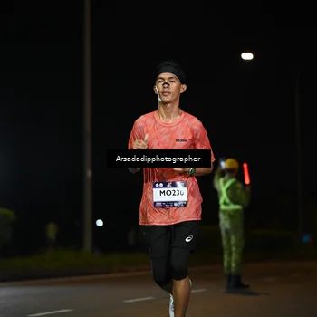 Runner Photo 7679105
