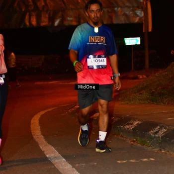 Runner Photo 7679112