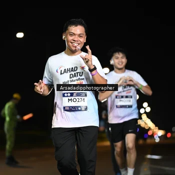 Runner Photo 7679113