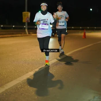 Runner Photo 7679115