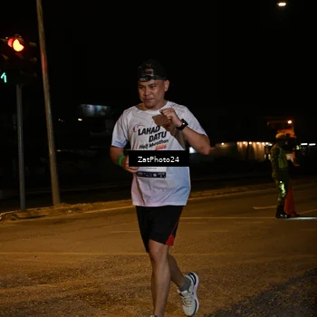 Runner Photo 7679126