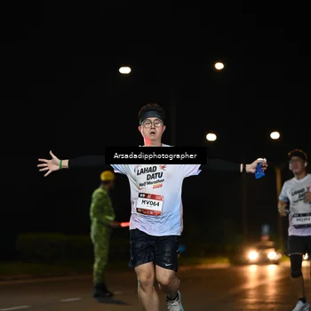 Runner Photo 7679137