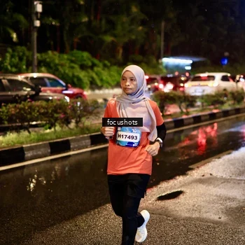 Runner Photo 7679175