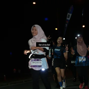 Runner Photo 7679210