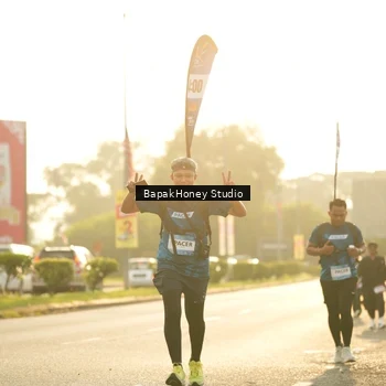 Runner Photo 7679239