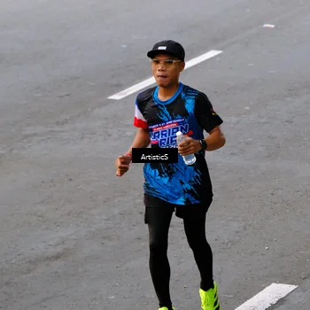 Runner Photo 7679269