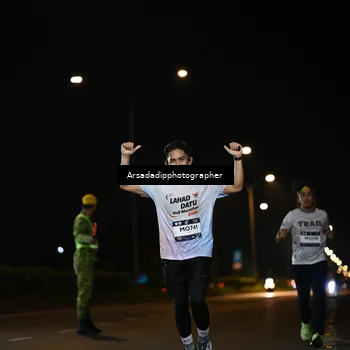 Runner Photo 7679290