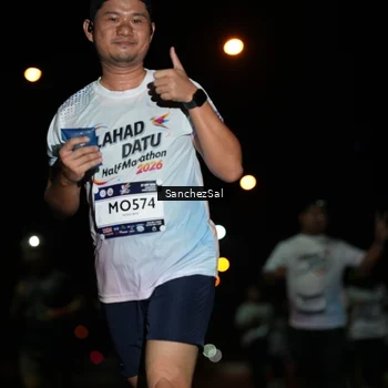 Runner Photo 7679329