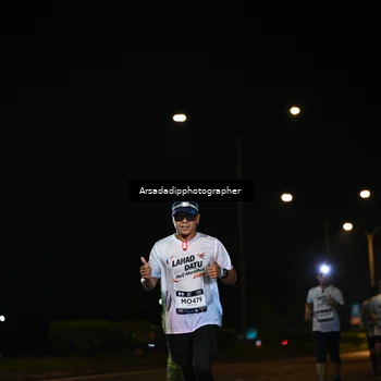 Runner Photo 7679330