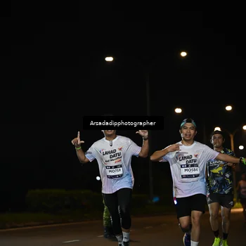 Runner Photo 7679339