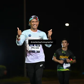 Runner Photo 7679340