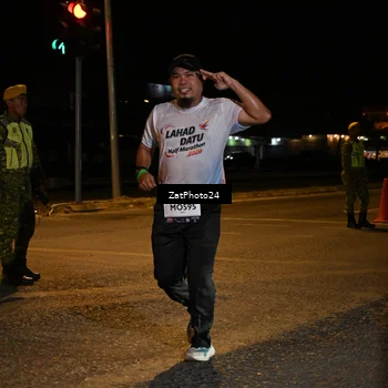 Runner Photo 7679357