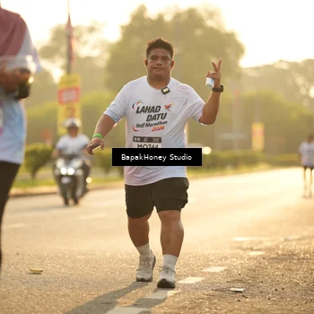 Runner Photo 7679367