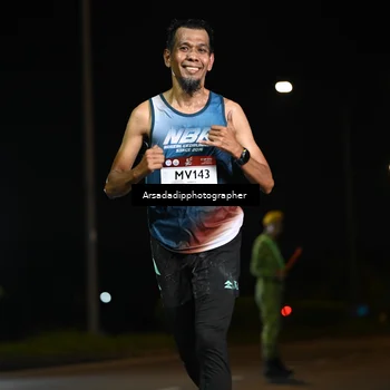 Runner Photo 7679371