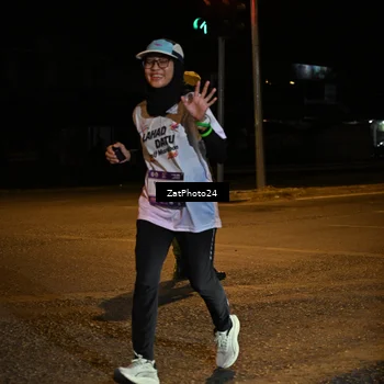 Runner Photo 7679374