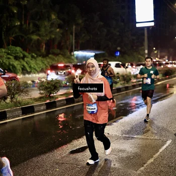 Runner Photo 7679377