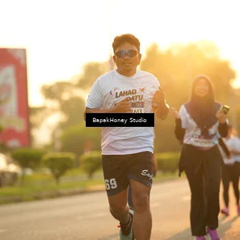 Runner Photo 7679381