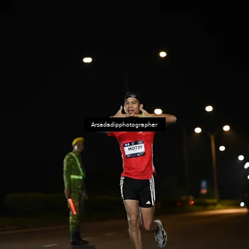 Runner Photo 7679386
