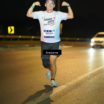 Runner Photo 7679418