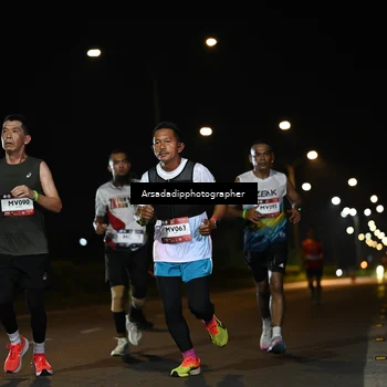 Runner Photo 7679423