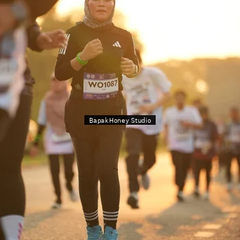 Runner Photo 7679429