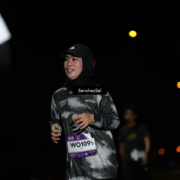 Runner Photo 7679431