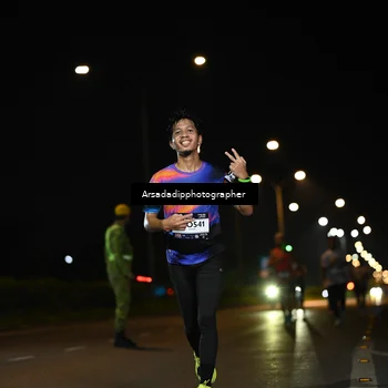 Runner Photo 7679436