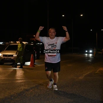 Runner Photo 7679439