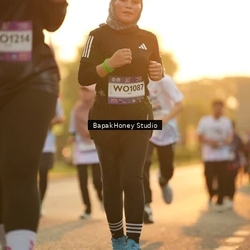 Runner Photo 7679450