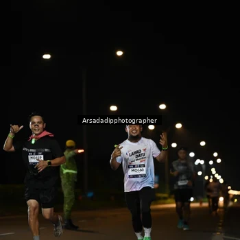 Runner Photo 7679451