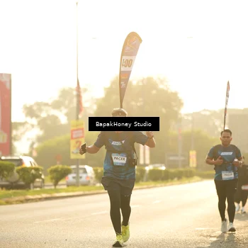 Runner Photo 7679453