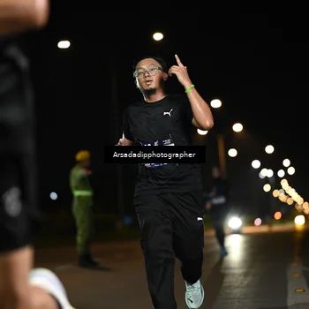 Runner Photo 7679475