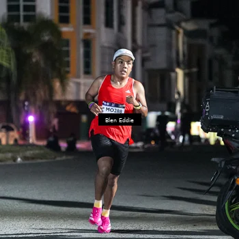 Runner Photo 7679476