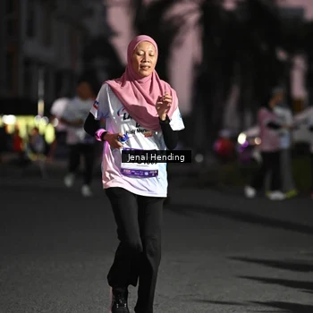 Runner Photo 7679499
